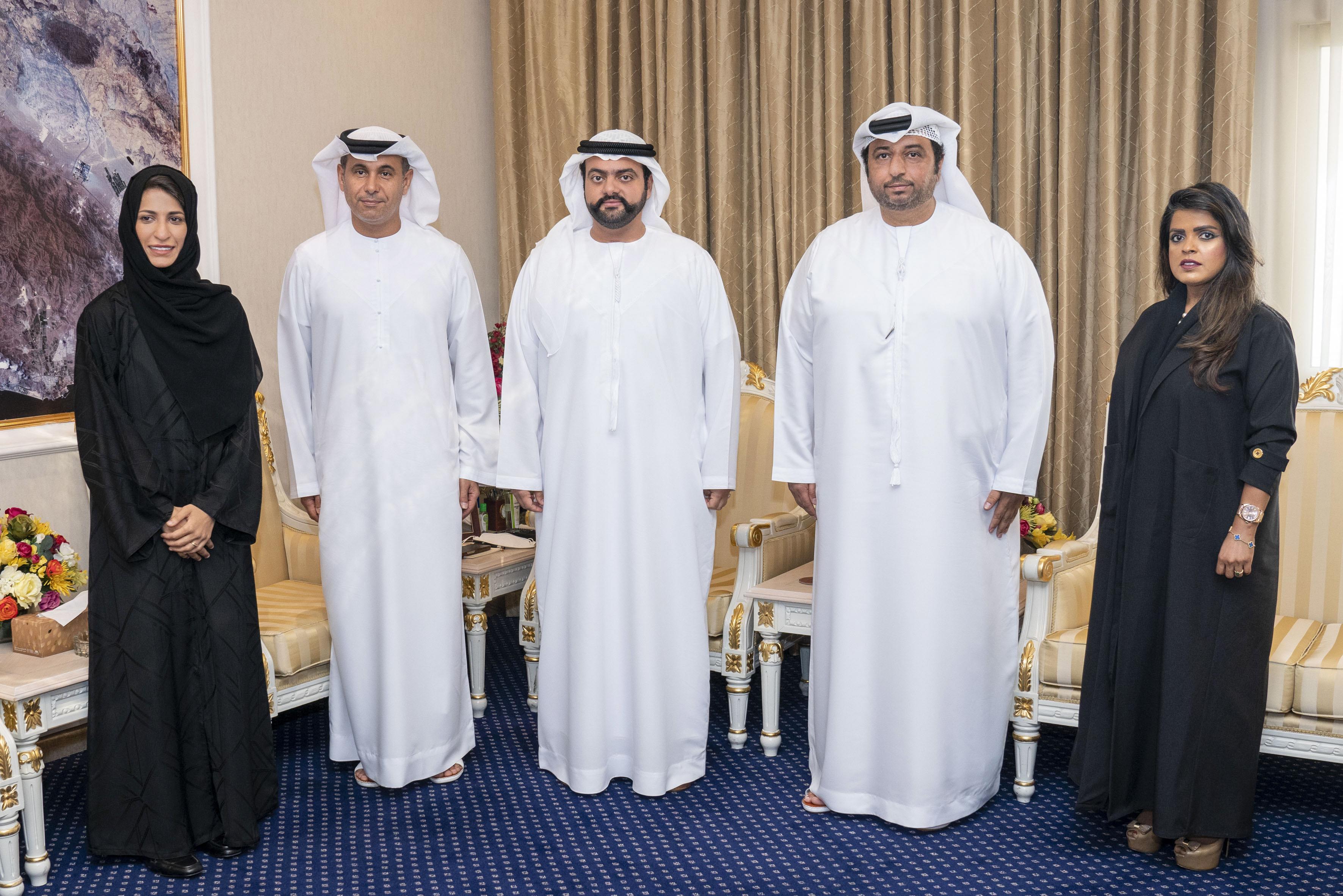 محمد الشرقي يستقبل أعضاء اتحاد الإمارات للإسكواتش ويطلع على خططه القادمة 